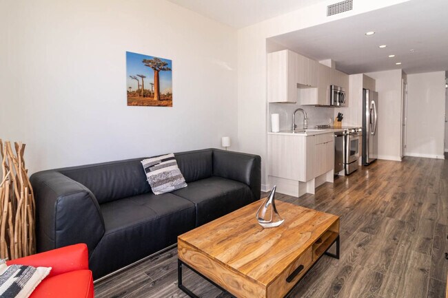 49 Kings Wharf Pl in Dartmouth, NS - Building Photo - Building Photo
