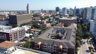 501 W 26th in Austin, TX - Building Photo