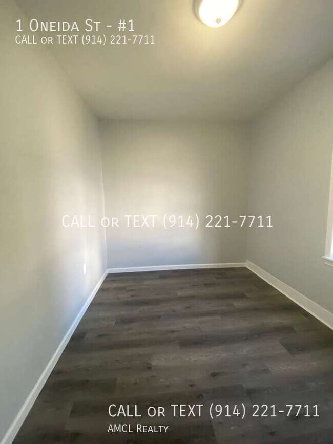 1 Oneida St in Yonkers, NY - Building Photo - Building Photo