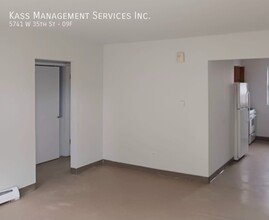 5741 W 35th St in Cicero, IL - Building Photo - Building Photo