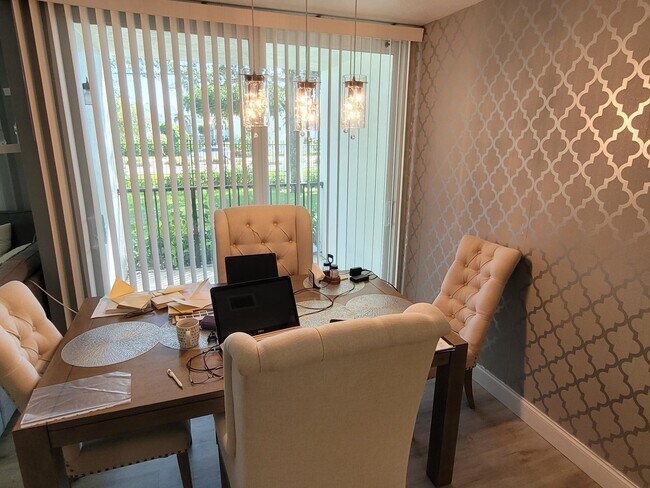 208 Villa Cir in Boynton Beach, FL - Building Photo - Building Photo