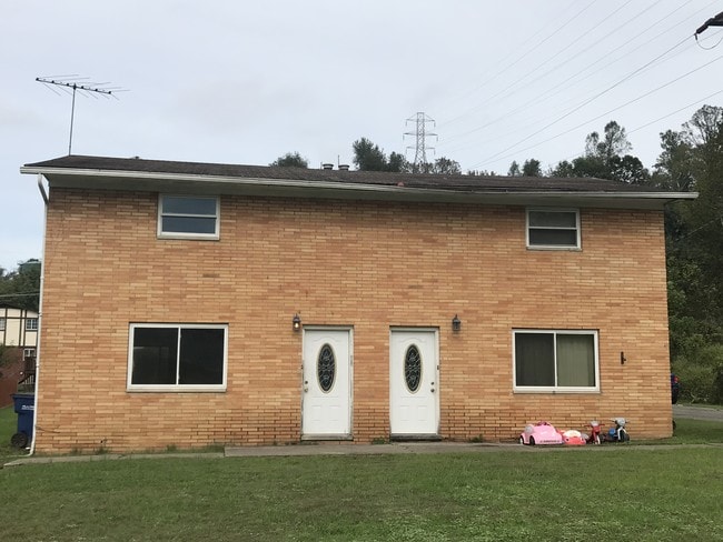 property at 121 Meadow Ln