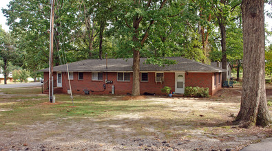 203 Waddell Rd in Taylors, SC - Building Photo - Building Photo