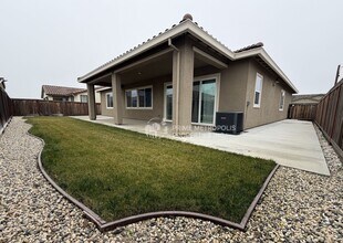681 Bacarra St in Lathrop, CA - Building Photo - Building Photo