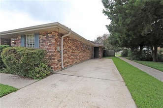 6204 Mitchell Ave in Metairie, LA - Building Photo - Building Photo