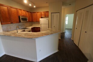 625 Fairway Dr in St. Augustine, FL - Building Photo