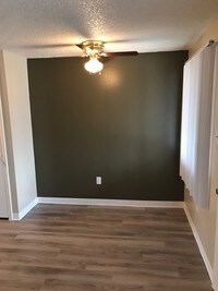 Building Photo - Parkwood Plaza Apartamentos in Denver, Colorado