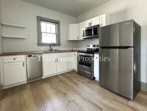 2030 Redwing St in Jacksonville, FL - Foto de edificio - Building Photo