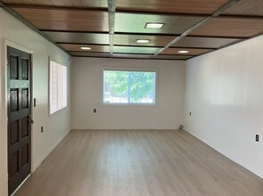 820 Lone Palm Ave in Modesto, CA - Building Photo - Building Photo