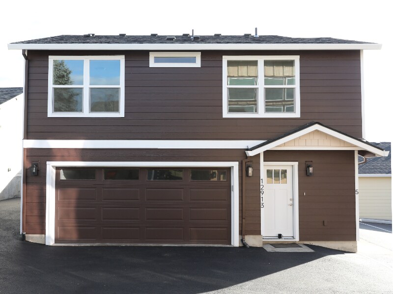 12913 SE Ridgecrest Rd in Happy Valley, OR - Building Photo