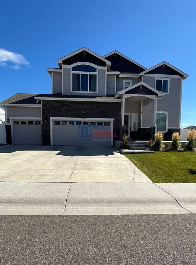 property at 4597 Hollycomb Dr