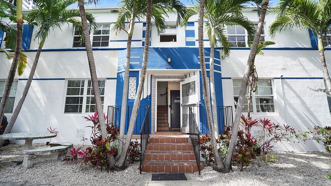 1241 13th St, Unit 3, Unit 3