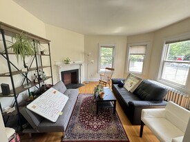 1539 Cambridge St, Unit 1 in Cambridge, MA - Building Photo