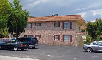 2213 NE 2nd St in Pompano Beach, FL - Building Photo