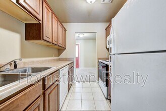 717 S Locust St in Guthrie, OK - Building Photo - Building Photo