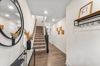 7943 Potter Pl in Elkridge, MD - Building Photo - Building Photo