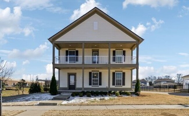 property at 1222 Westlawn Blvd