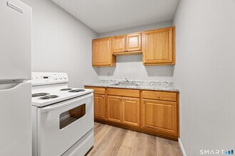 46 N Cherry St in Wallingford, CT - Building Photo - Building Photo