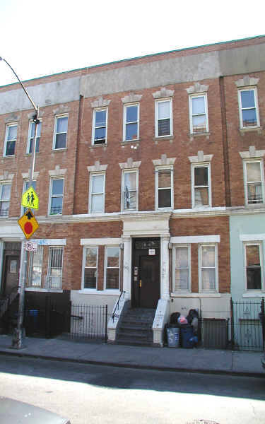 20 Menahan Street in Brooklyn, NY - Building Photo