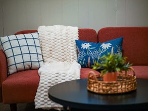 5012 Hollyview Dr in Vermilion, OH - Building Photo - Building Photo