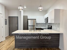 1653 Midtown Pl in Midwest City, OK - Building Photo