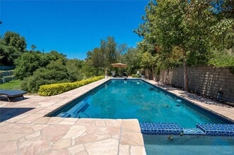 21045 Mendenhall Ct in Topanga, CA - Building Photo - Building Photo