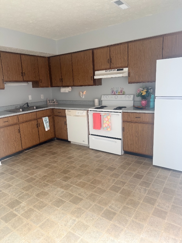 property at 7 Duiguid Dr