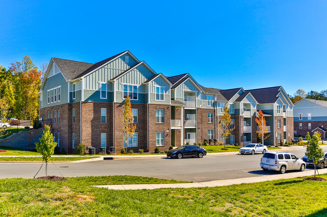 South Fork Village in Belmont, NC - Building Photo - Building Photo