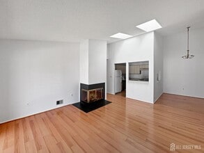 481 Danbury Ln in East Brunswick, NJ - Building Photo - Building Photo