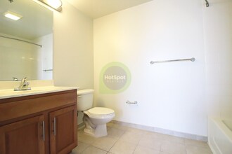286 N Canal St-Unit -4 in Chicago, IL - Building Photo - Building Photo