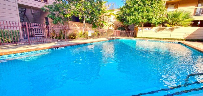 property at 2125 Augusta Dr
