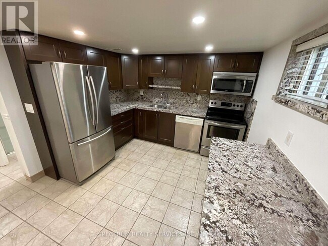 129 Tavistock Rd in Toronto, ON - Building Photo - Building Photo