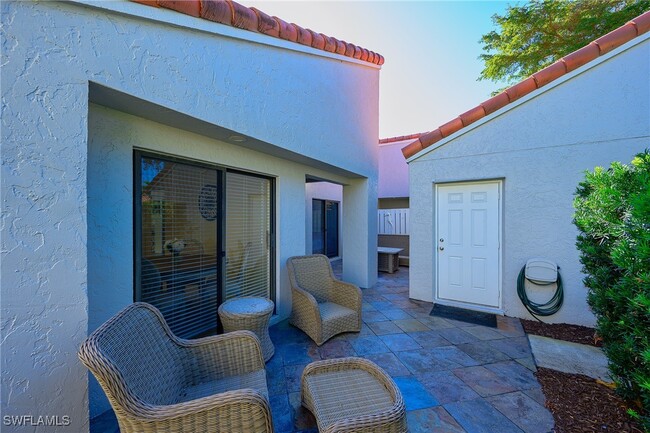 833 Reef Point Cir in Naples, FL - Building Photo - Building Photo