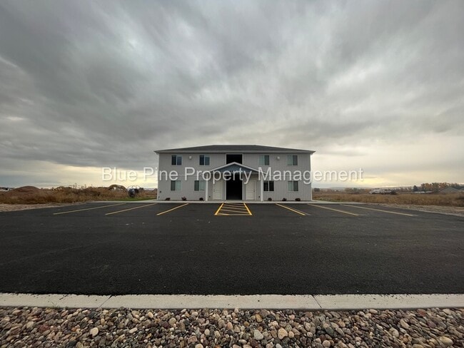 6322 N Freedom Rd in Idaho Falls, ID - Building Photo - Building Photo