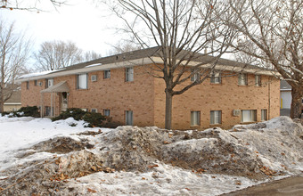 609 Market St S in Shakopee, MN - Building Photo - Building Photo