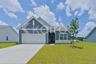 635 Castillo Dr in Loris, SC - Building Photo