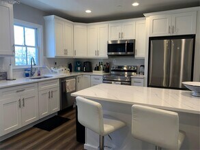 269-271-271 Bayville Ave in Bayville, NY - Building Photo - Building Photo