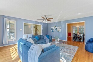 750 SE Maynard Rd in Cary, NC - Building Photo