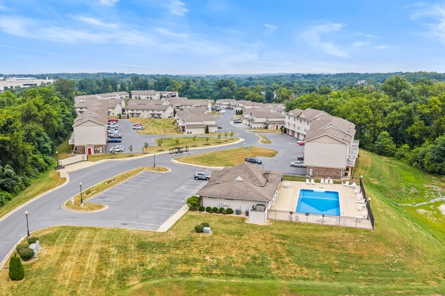 The Reserve at Berkeley in Martinsburg, WV - Building Photo - Building Photo