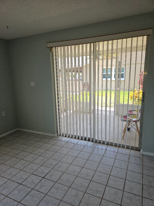 13803 Michelle Ave in Hudson, FL - Building Photo
