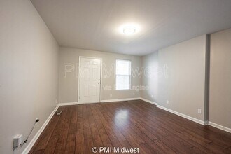 1437 S East St in Indianapolis, IN - Foto de edificio - Building Photo