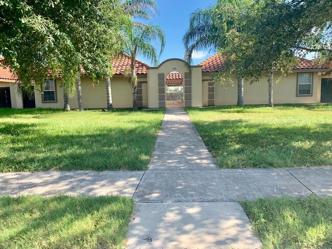 106 S Ridge Ln, Unit 4 in San Juan, TX - Building Photo - Building Photo