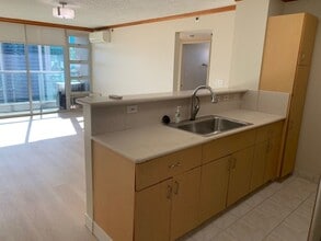 1133 Waimanu St in Honolulu, HI - Building Photo - Building Photo