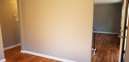 6703 W Barivista Dr in Verona, PA - Building Photo - Building Photo