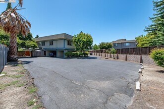 4327 Fairlands Dr in Pleasanton, CA - Building Photo - Building Photo