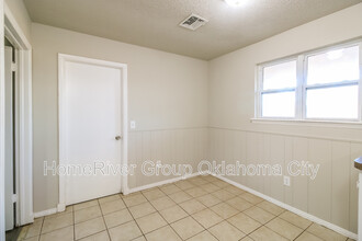 3407 Oakhurst Dr in Midwest City, OK - Building Photo - Building Photo