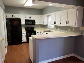 3740 Deer Crossing in Memphis, TN - Building Photo - Building Photo