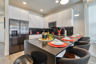 17444 Hidden Forest Dr in Clermont, FL - Building Photo - Building Photo