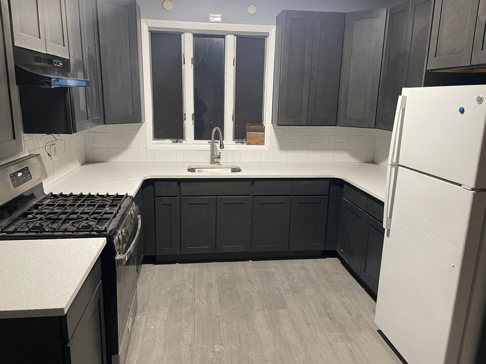 38 Highland Ave in Waterbury, CT - Building Photo
