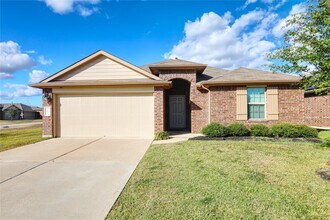 707 Desert Pea Ln in Arcola, TX - Building Photo - Building Photo